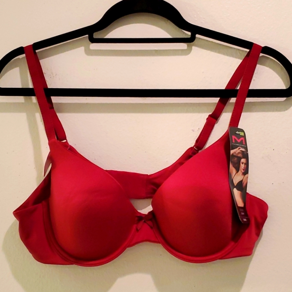 NEW Maidenform Bras